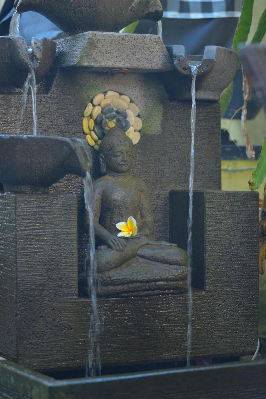 โรงแรมอันดารี เลเกียน Bali ภายนอก รูปภาพ
